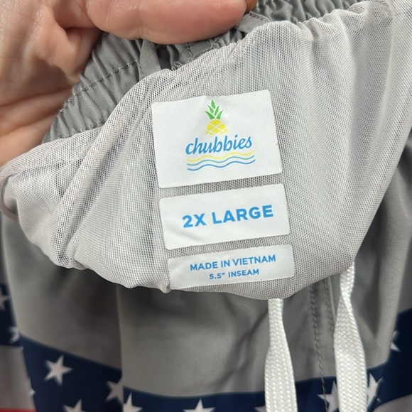 Chubbies Men’s Patriotic swim shorts size 2XL. 5.5 inch inseam - Picture 3 of 8